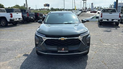 2025 Chevrolet Trax FWD LT