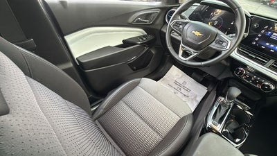 2025 Chevrolet Trax FWD LT