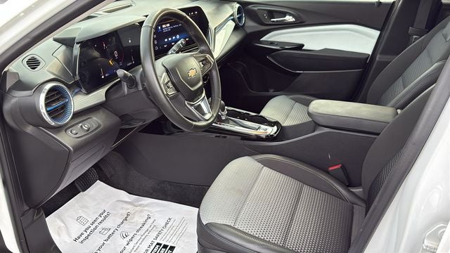 2025 Chevrolet Trax FWD LT