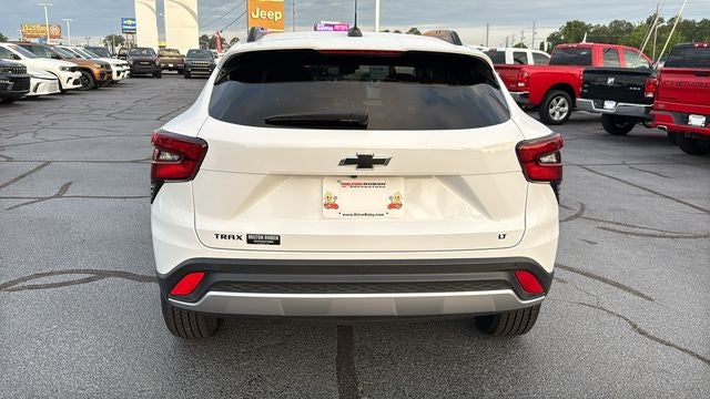 2025 Chevrolet Trax FWD LT