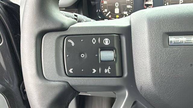 2025 Land Rover Defender 130 P400 X-Dynamic SE
