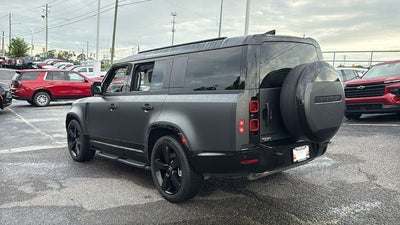 2025 Land Rover Defender 130 P400 X-Dynamic SE