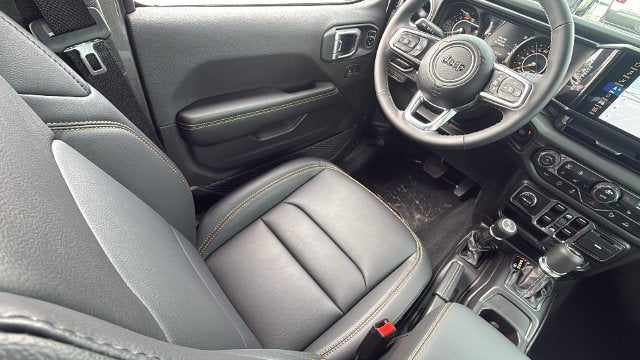2027 Jeep Wrangler WRANGLER 4-DOOR SAHARA