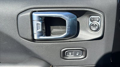 2027 Jeep Wrangler WRANGLER 4-DOOR SAHARA