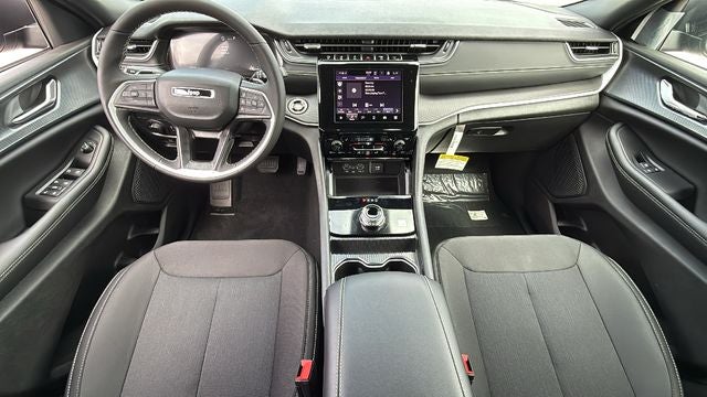 2026 Jeep Grand Cherokee GRAND CHEROKEE LAREDO X 4X2