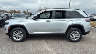 2025 Jeep Grand Cherokee GRAND CHEROKEE LAREDO X 4X2