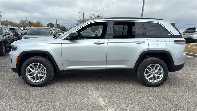 2025 Jeep Grand Cherokee GRAND CHEROKEE LAREDO X 4X2