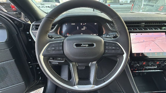 2027 Jeep Grand Cherokee GRAND CHEROKEE LAREDO X 4X2