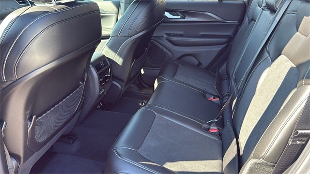 2025 Jeep Grand Cherokee GRAND CHEROKEE ALTITUDE 4X2