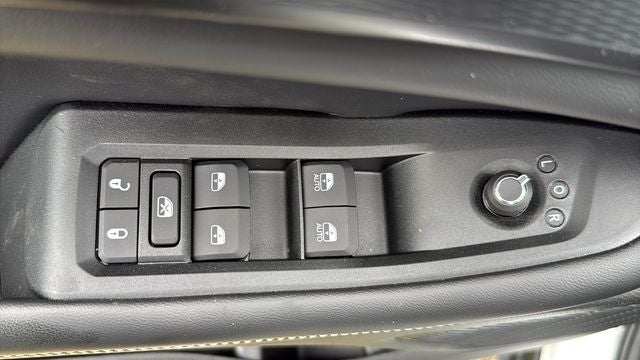 2026 Jeep Grand Cherokee GRAND CHEROKEE LAREDO X 4X2