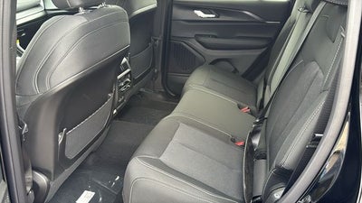 2027 Jeep Grand Cherokee GRAND CHEROKEE LAREDO X 4X2