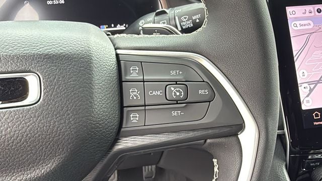 2027 Jeep Grand Cherokee GRAND CHEROKEE LAREDO X 4X2