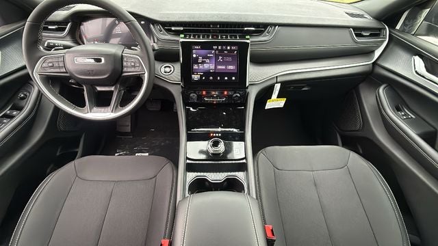 2026 Jeep Grand Cherokee GRAND CHEROKEE LAREDO X 4X2