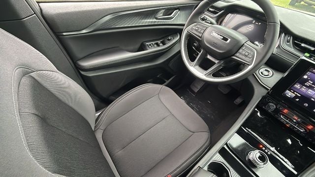 2026 Jeep Grand Cherokee GRAND CHEROKEE LAREDO X 4X2