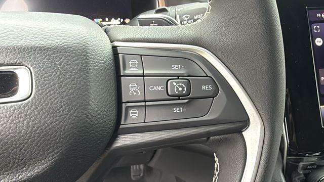 2026 Jeep Grand Cherokee GRAND CHEROKEE LAREDO X 4X2