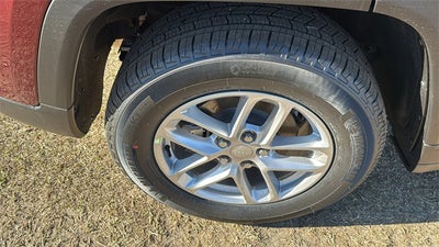 2025 Jeep Grand Cherokee GRAND CHEROKEE LAREDO X 4X2