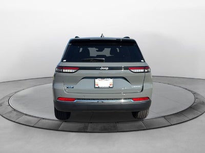 2027 Jeep Grand Cherokee GRAND CHEROKEE LAREDO X 4X2