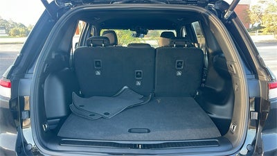 2025 Jeep Grand Cherokee GRAND CHEROKEE LAREDO 4X2