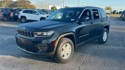 2025 Jeep Grand Cherokee GRAND CHEROKEE LAREDO 4X2