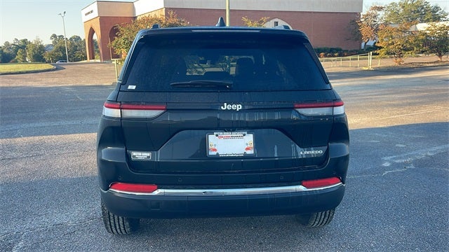 2025 Jeep Grand Cherokee GRAND CHEROKEE LAREDO 4X2