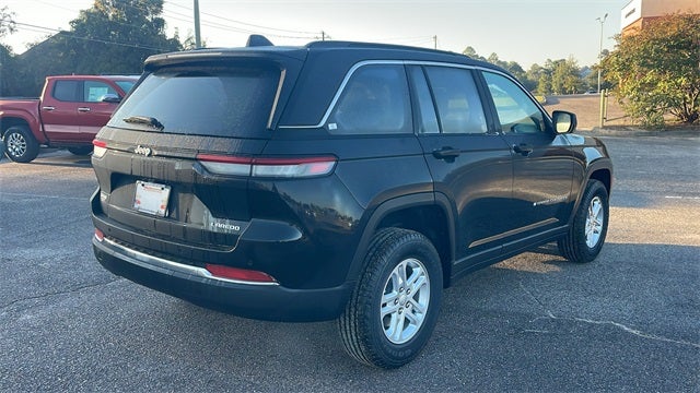 2025 Jeep Grand Cherokee GRAND CHEROKEE LAREDO 4X2