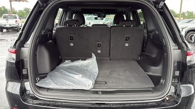 2026 Jeep Grand Cherokee GRAND CHEROKEE LAREDO X 4X2