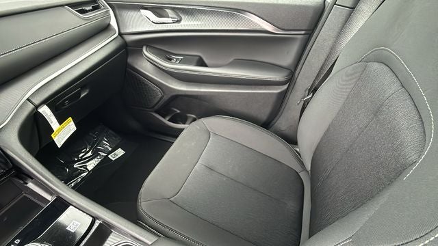 2026 Jeep Grand Cherokee GRAND CHEROKEE LAREDO X 4X2