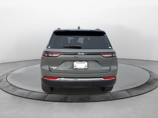 2027 Jeep Grand Cherokee GRAND CHEROKEE LAREDO X 4X2