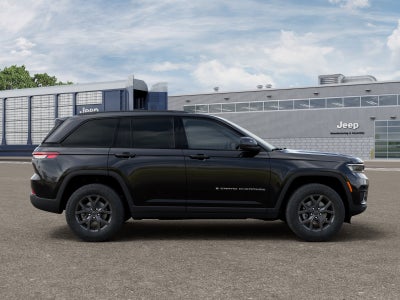 2027 Jeep Grand Cherokee GRAND CHEROKEE LAREDO X 4X2