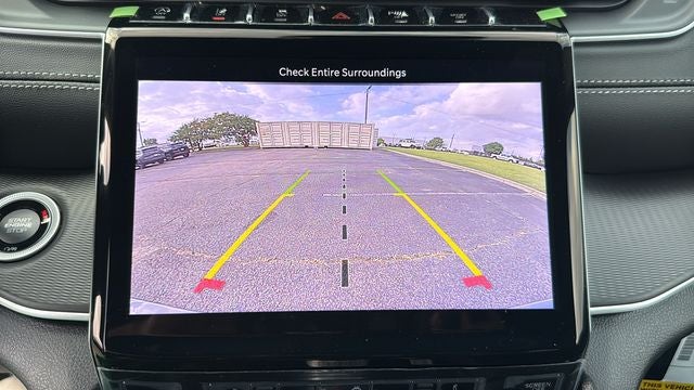 2027 Jeep Grand Cherokee GRAND CHEROKEE LAREDO X 4X2