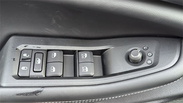 2025 Jeep Grand Cherokee GRAND CHEROKEE LAREDO 4X2