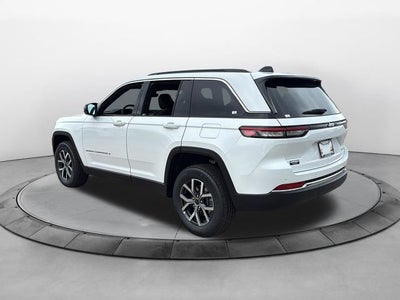 2027 Jeep Grand Cherokee GRAND CHEROKEE LAREDO X 4X2