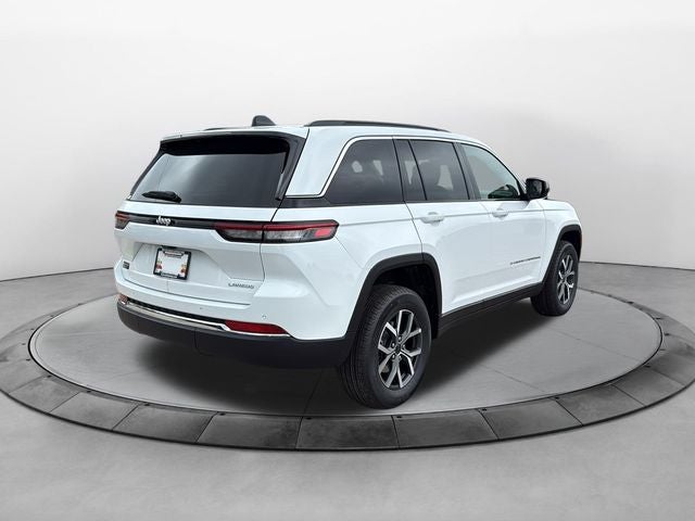 2027 Jeep Grand Cherokee GRAND CHEROKEE LAREDO X 4X2