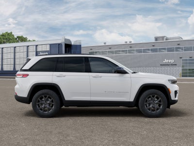 2027 Jeep Grand Cherokee GRAND CHEROKEE LAREDO X 4X2