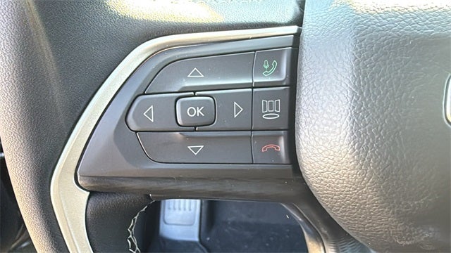 2025 Jeep Grand Cherokee GRAND CHEROKEE LAREDO X 4X2