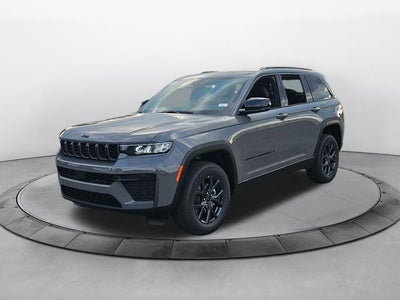 2027 Jeep Grand Cherokee Laredo Altitude