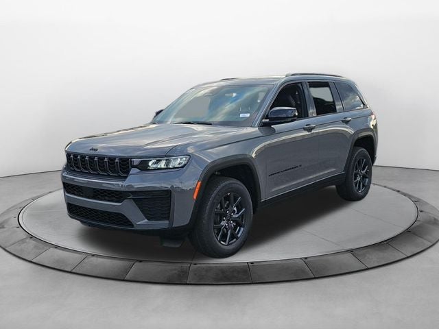2027 Jeep Grand Cherokee Laredo Altitude