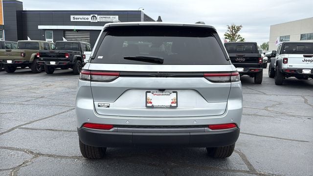 2026 Jeep Grand Cherokee GRAND CHEROKEE LAREDO ALTITUDE 4X2