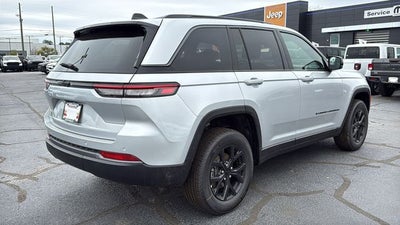 2026 Jeep Grand Cherokee GRAND CHEROKEE LAREDO ALTITUDE 4X2