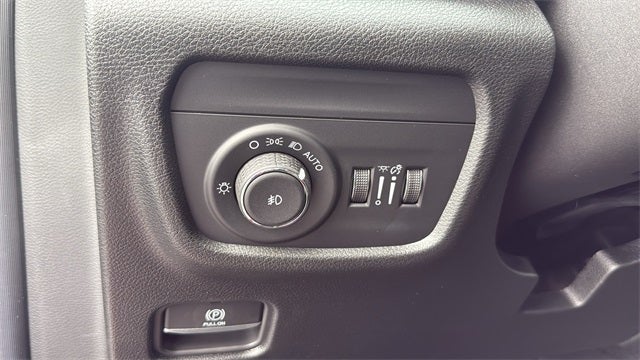 2025 Jeep Grand Cherokee GRAND CHEROKEE LIMITED 4X2