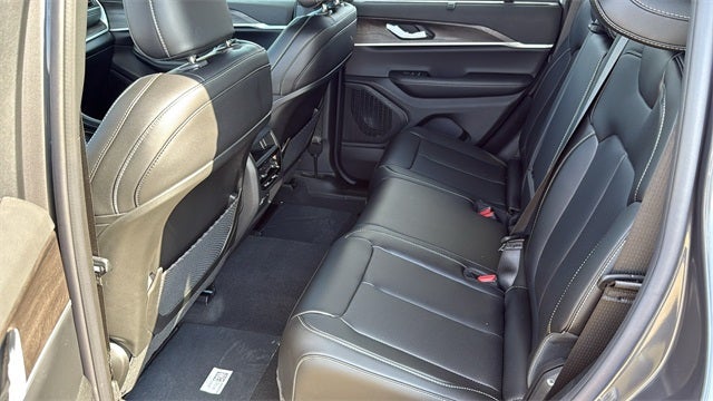 2025 Jeep Grand Cherokee GRAND CHEROKEE LIMITED 4X2