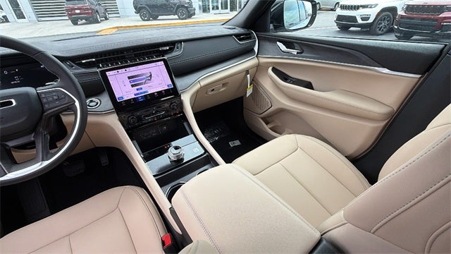 2025 Jeep Grand Cherokee GRAND CHEROKEE LIMITED 4X2