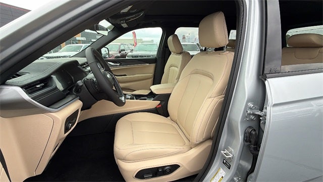 2025 Jeep Grand Cherokee GRAND CHEROKEE LIMITED 4X2