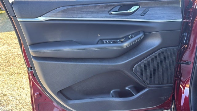 2025 Jeep Grand Cherokee GRAND CHEROKEE LIMITED 4X2