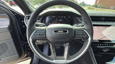 2027 Jeep Grand Cherokee GRAND CHEROKEE LIMITED 4X2