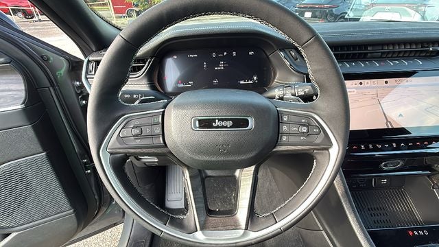 2027 Jeep Grand Cherokee GRAND CHEROKEE LIMITED 4X2