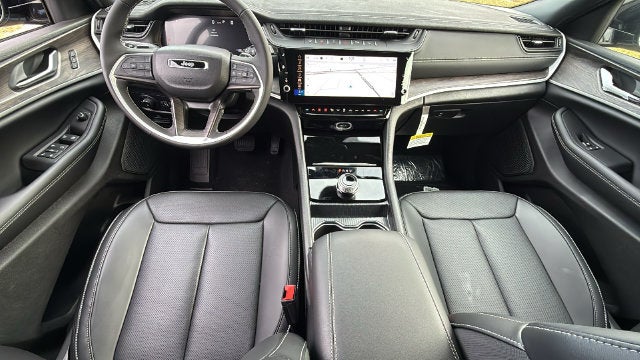 2027 Jeep Grand Cherokee GRAND CHEROKEE LIMITED 4X2