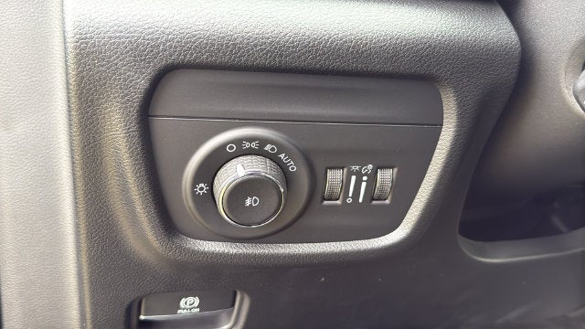 2027 Jeep Grand Cherokee GRAND CHEROKEE LIMITED 4X2