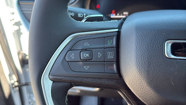 2027 Jeep Grand Cherokee GRAND CHEROKEE LIMITED 4X2