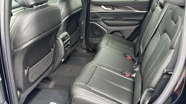 2026 Jeep Grand Cherokee GRAND CHEROKEE LIMITED 4X2